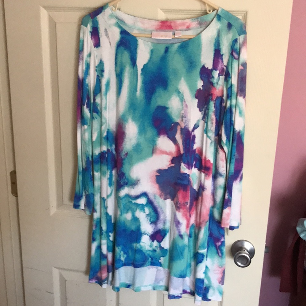 KIM GRAVEL beautiful watercolor tunic. Size Medium